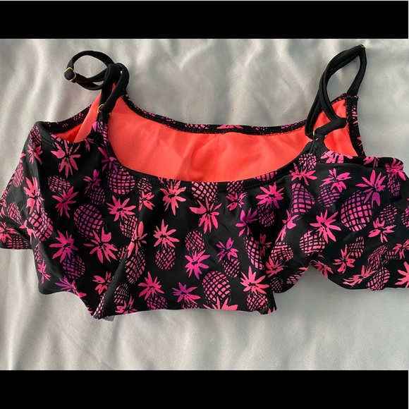 Flowy Pineapple bikini top - Picture 2 of 4